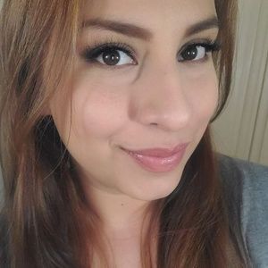 Meet your Posher, Melina